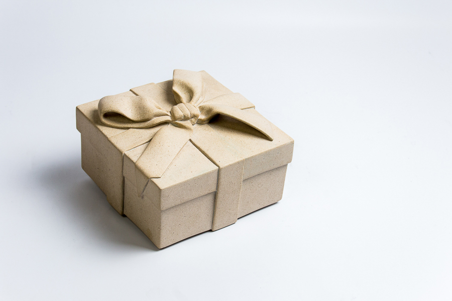 Gift Box with Bow Sculpture